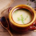 Sopa de abobrinha com frango
